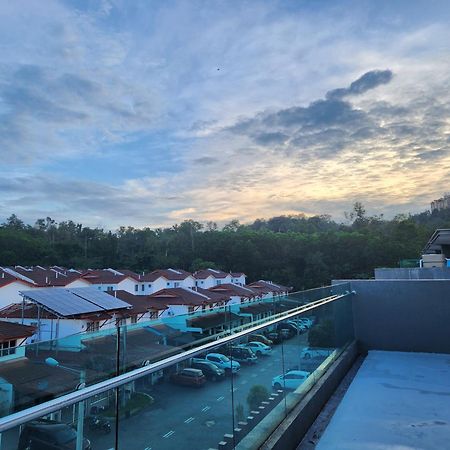 Kak Tini'S Private Pool Villa Near Genting Highland,Uia,Batu Caves Temple,Gombak Kl Exterior photo